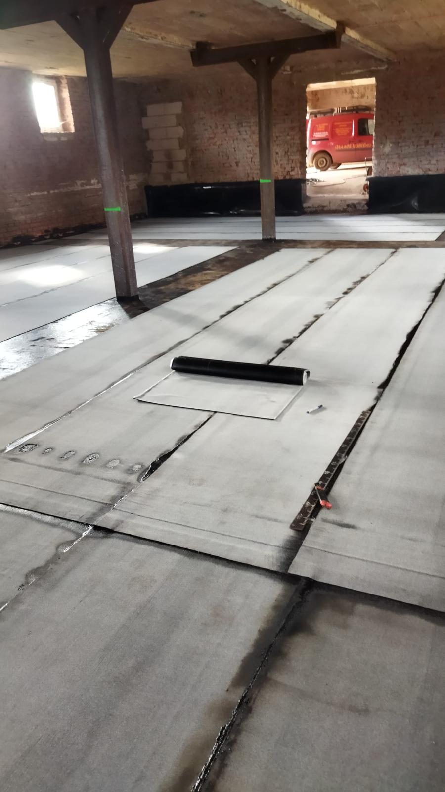 Asfaltové pásy na podlahy